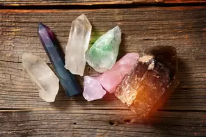 Discover the Power of Crystal Healing with Our Comprehensive Courses